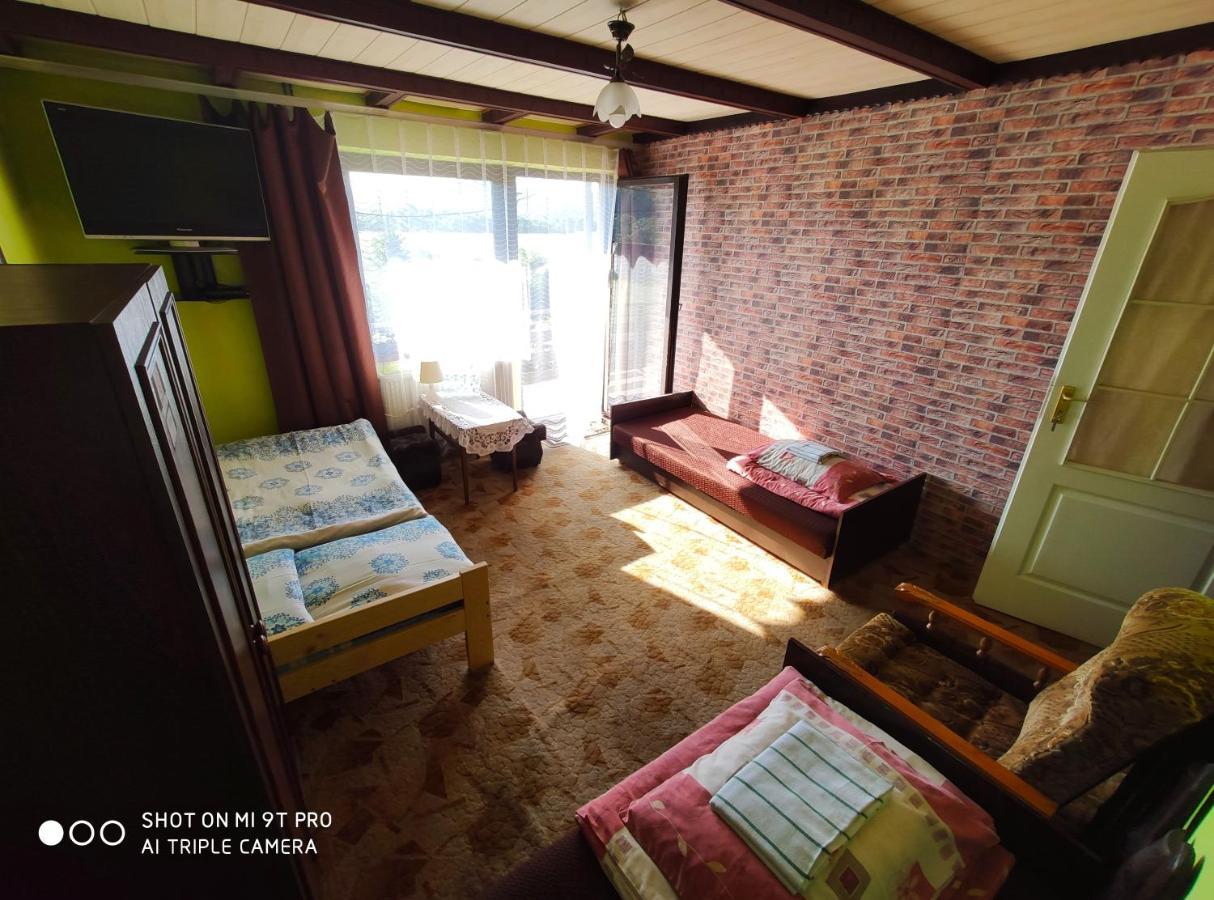 Agroturystyka Pod Kolami Myczkowce Zimmer foto